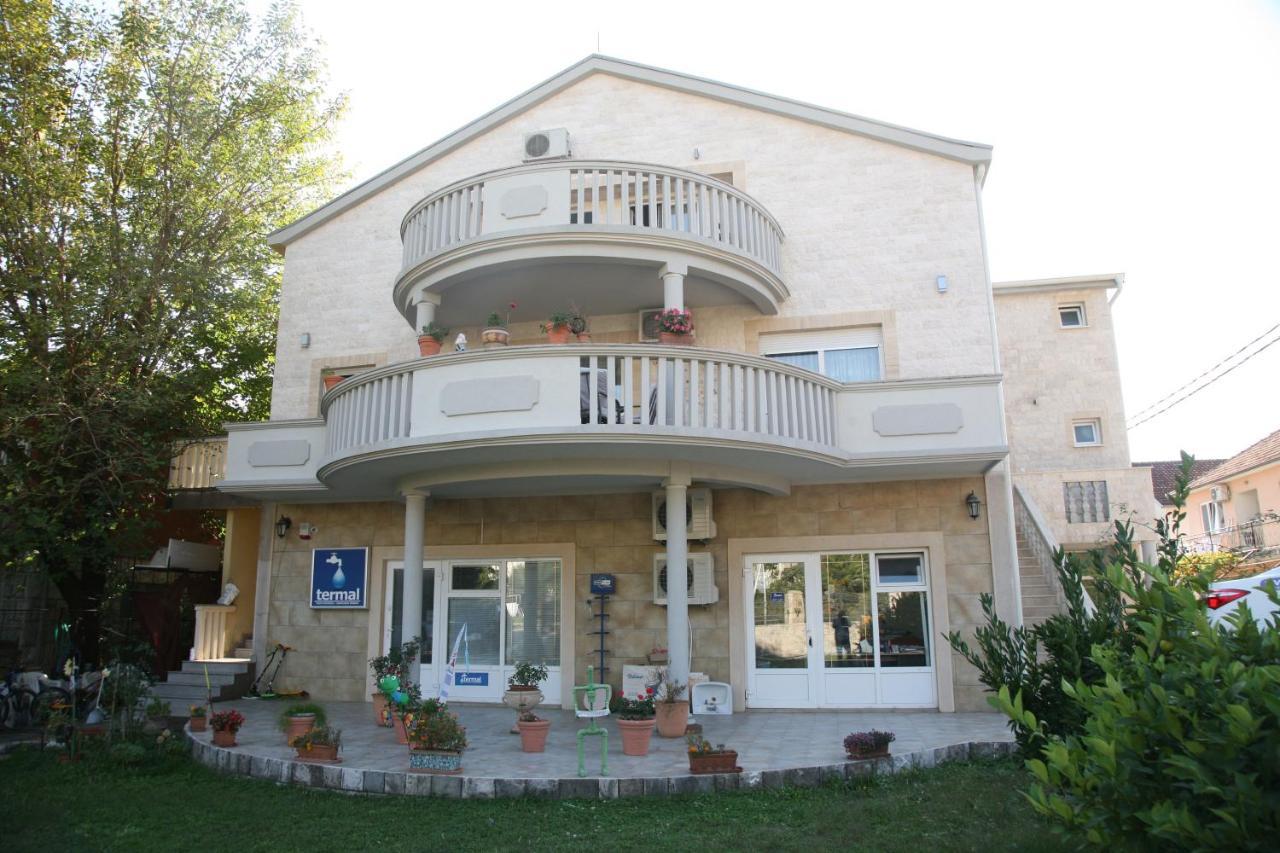 Apartments Vujosevic Tivat Exterior foto